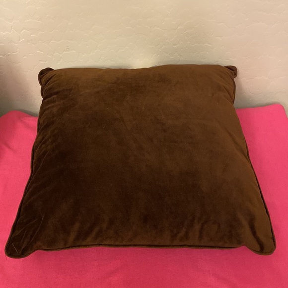 🆕 Chocolate Brown Velvet Accent Pillows (Set of 2) - Picture 8 of 10
